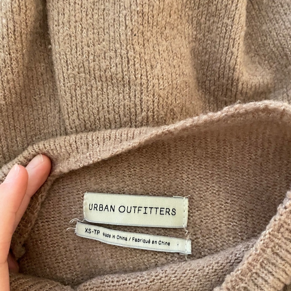 Urban Outfitters Oversized Sweater/Tunic - Picture 4 of 4